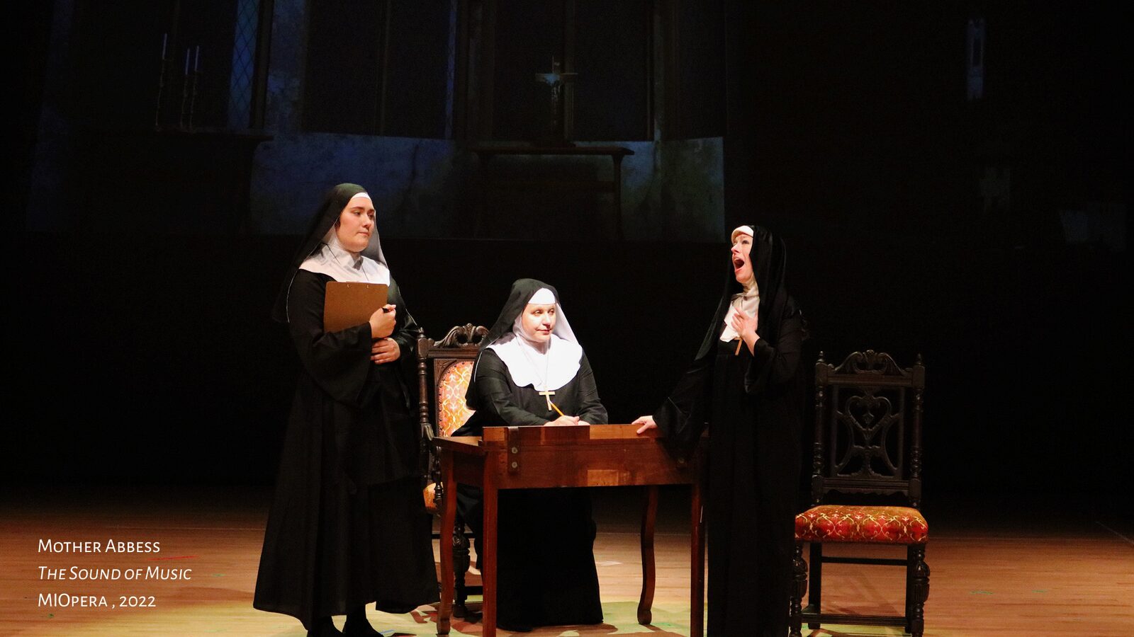 Stephanie Tokarz as Madame Lidoine in Dialogues des Carmélites